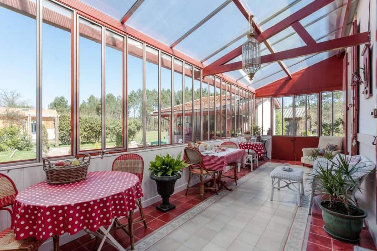Domaine De La Grange Bed & Breakfast แกร์ก็อง ภายนอก รูปภาพ